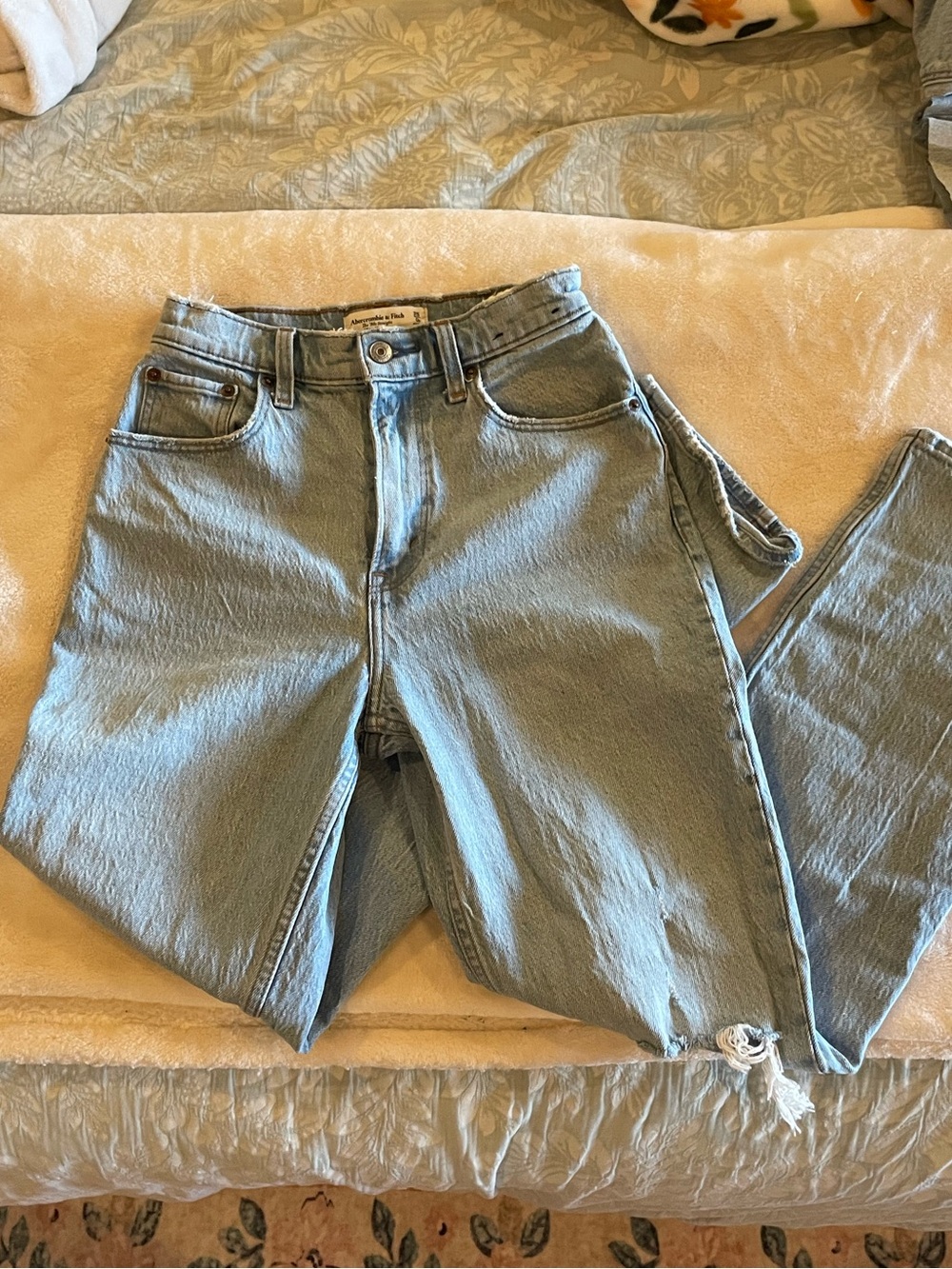 Abercrombie & Fitch 90s Straight Jeans